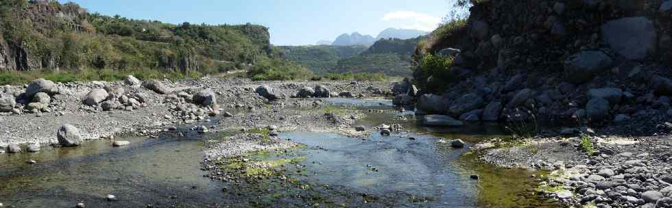 Bras de Cilaos au radier du Ouaki