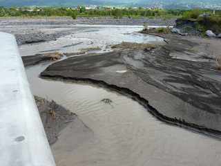 Rivire St-Etienne aprs le passage du Cyclone Dumile - 13 janvier 2013-