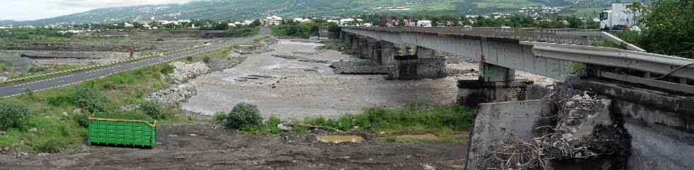 Radier et pont de la rivire St-Etienne