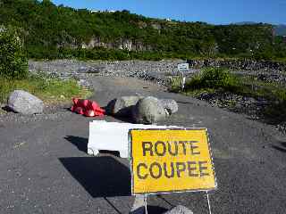 Route coupe au Ouaki