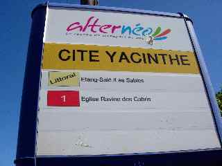 Arrêt de car Alternéo - Cité yacinthe