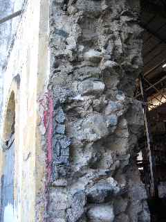 Coupe du mur de façade de l'ancienne usine sucrière de Pierefonds