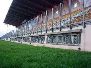 Stade Volnay de St-Pierre - tribune sud