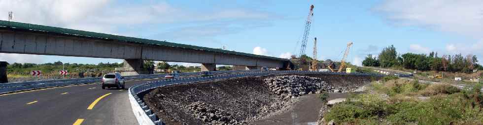 Travaux du nouveau pont sur la rivire St-Etienne