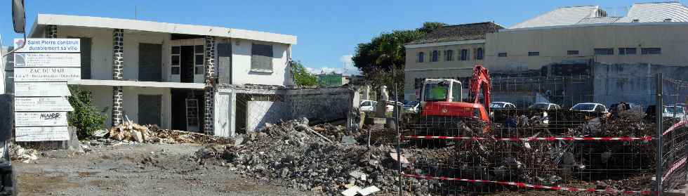 Travaux de déconstruction, ZAC du Mail à St-Pierre - 25 août 2010