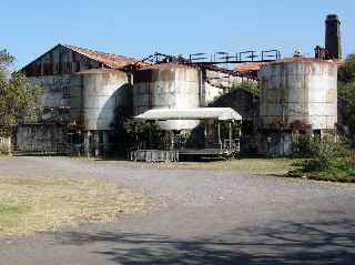 Pierrefonds, cour de l'usine