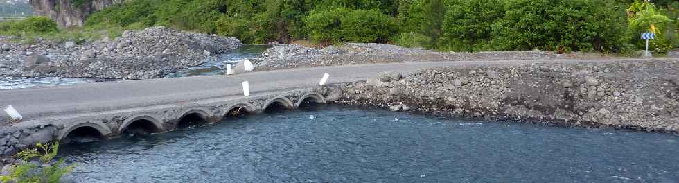 Ouaki - Chausse dans le Bras de Cilaos - Fvrier 2011