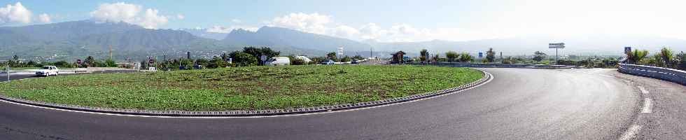 Vers l'ancienne RN 1 - Pierrefonds - Rond-point