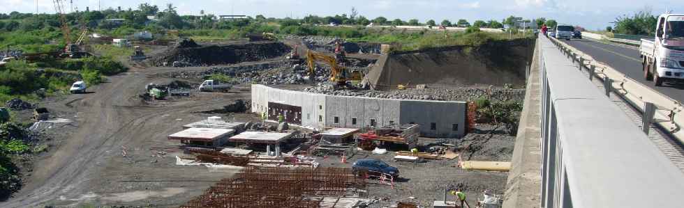 Travaux de protection des berge de rive gauche de la rivire St-Etienne