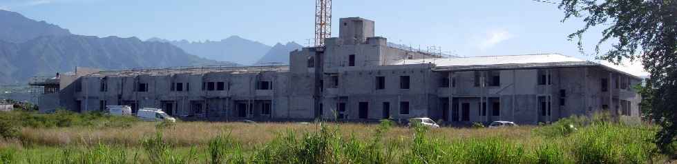 Pierrefonds - Chantier de la clinique des Flamboyants du Sud