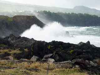 St-Pierre - Terre Sainte - Pointe du Gouffre - Houle de juillet 2011 -