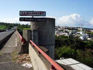 Pont sur la rivire d'Abord