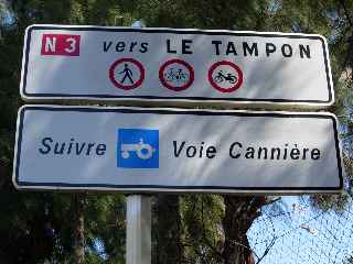 Voie cannire vers le Tampon