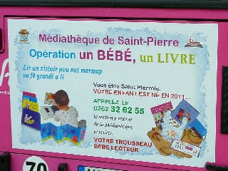 Médiathèque de St-Pierre - Opération Un bébé, un livre - Octobre 2011