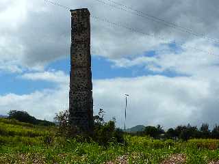 Mon Repos - St-Pierre - Chemine de l'ancienne usine sucrire