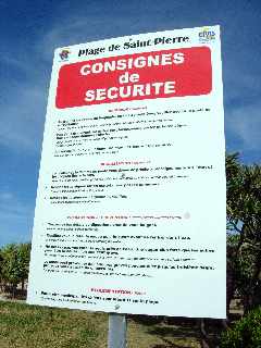 Saint-Pierre - Jardins de la plage - Panneaux de sécurité