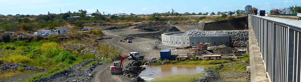 Chantier du pont sur la rivire St-Etienne - Mur de rehausse autour le la cule C9