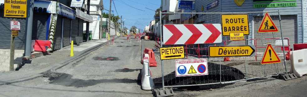 St-Pierre - Novembre 2011 - Travaux rue du Presbytre