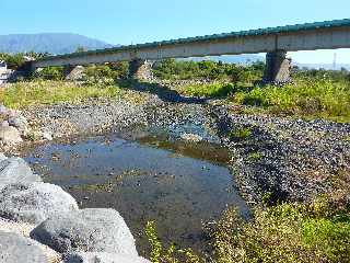 Pont sur la Rivire St-Etienne - tiage janvier 2012