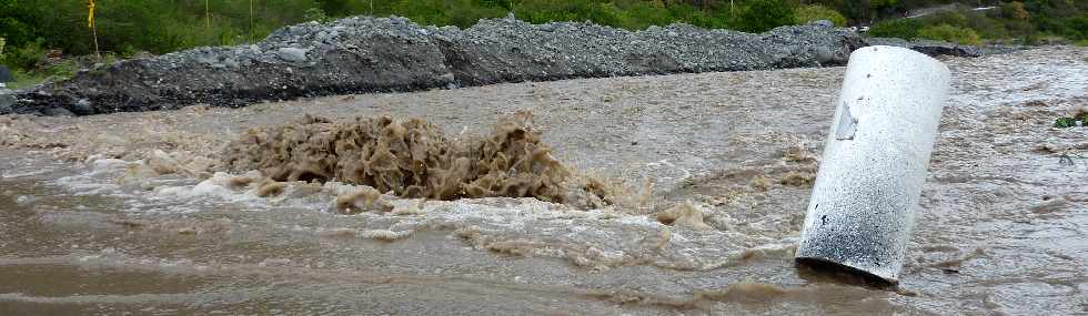 13/02/2012 - Cyclone Giovanna -  Radier du Ouaki -