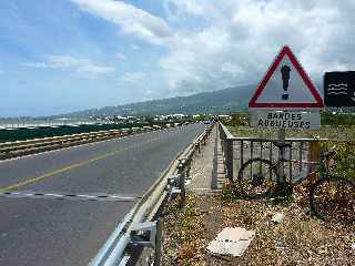 Pont amont sur la Rivire St-Etienne -