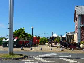 Esplanade du port de St-Pierre