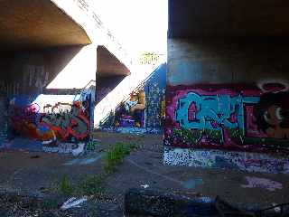 Fresques sous le pont de la Ravine Blanche