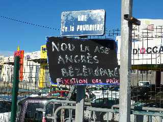 Manifestation contre la vie chre - fvrier 2012