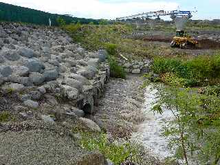 Mars 2012- Construction du pont sur la Rivire St-Etienne - Buses sous radiers