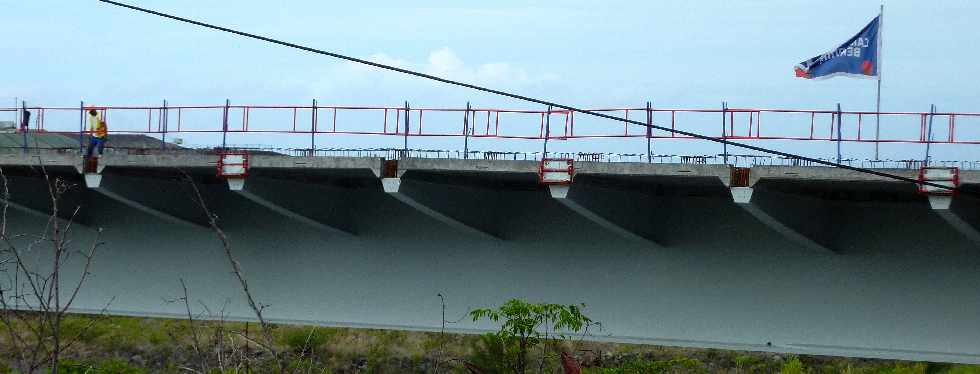 Mars 2012- Construction du pont sur la Rivire St-Etienne - Partie courbe