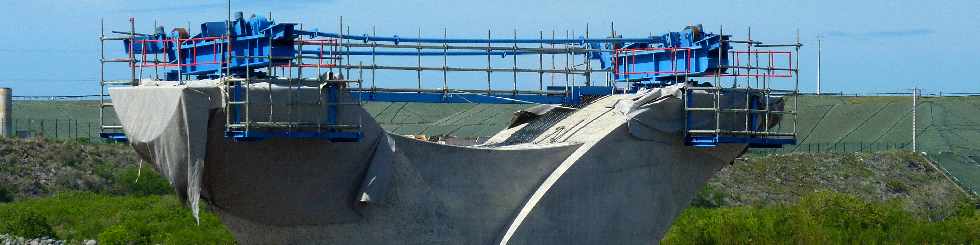 Chantier du pont sur la Rivire St-Etienne - Mars 2012 - P3, chaises  galets