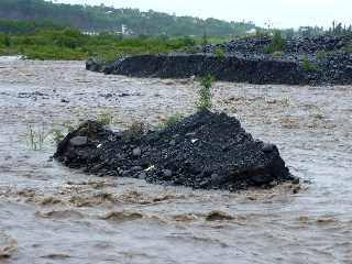 Crue du Bras de Cilaos le 28 mars 2012 -