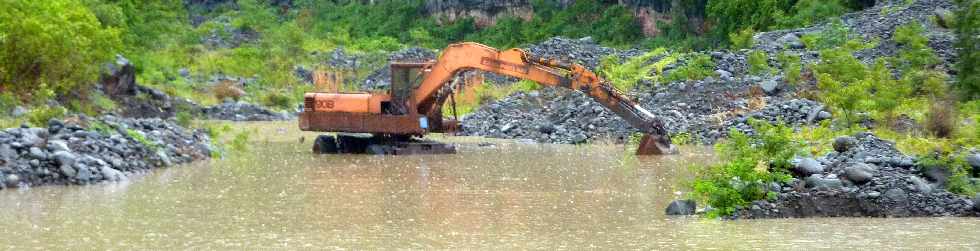 Crue du Bras de Cilaos le 28 mars 2012 -