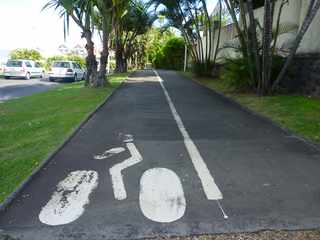 St-Pierre - Avril 2012 - Piste cyclable Bd Banks