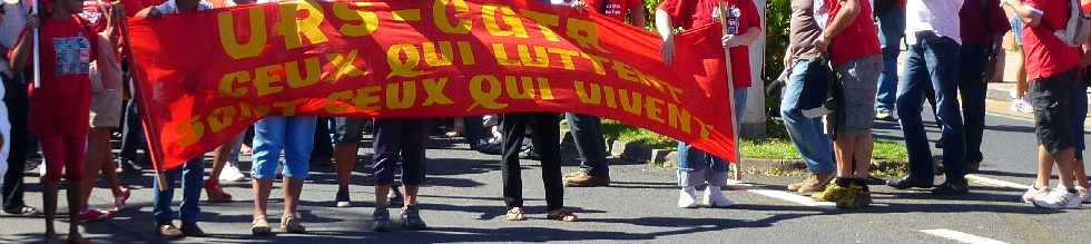 St-Pierre - le de la Runion - Dfil du 1er mai 2012