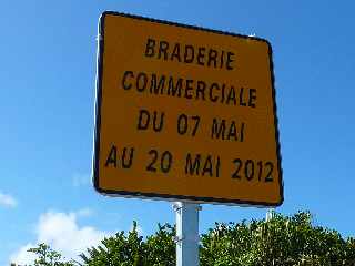 St-Pierre - Braderie commerciale mai 2012