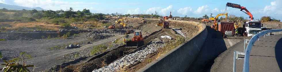 Pierrefonds - Travaux sur RN1 - Jonction avec le pont