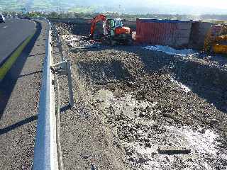 Rivire St-Etienne - Chantier voies d'accs de rive gauche - Pose de tirants