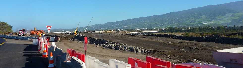 Rivire St-Etienne - Chantier voies d'accs de rive gauche