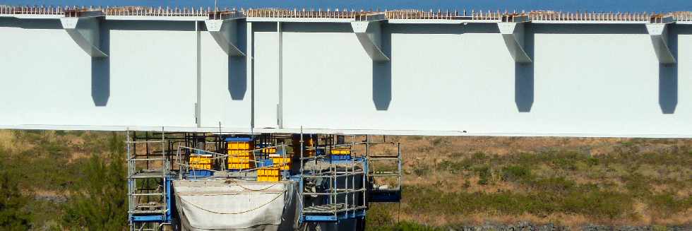 18 juillet 2012 -  Pont sur la Rivire St-Etienne - Calages sur pile 4