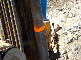 Pont sur la Rivire St-Etienne - Travaux routiers en rive gauche - Pose de tirants