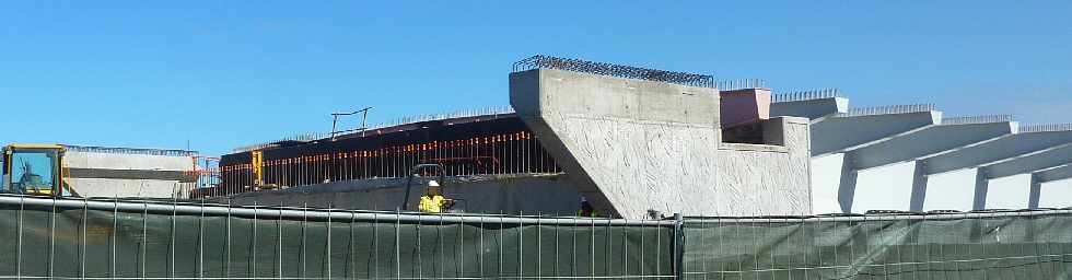 Pont sur la Rivire St-Etienne - 25 juillet 2012 - Mur garde grve et mur de retour