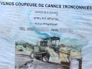 St-Pierre - Balance des Casernes - Coupeuse de cannes à vendre