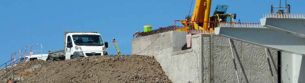 Pont de la Rivire St-Etienne - Aot 2012 - Mur garde-grve et mur de retour