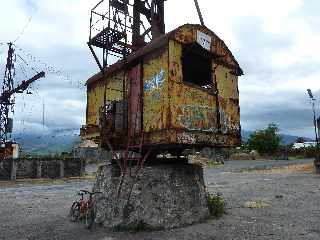 St-Pierre - Pierrefonds - Ancienne usine sucrire - Grue