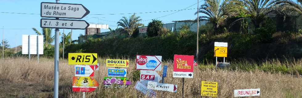 Rond-point de la Croix du Sud - St-Pierre