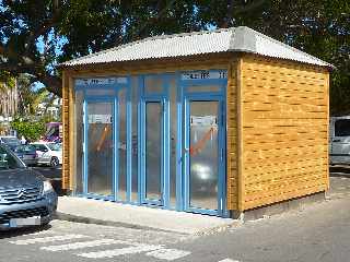 Août 2012 - St-Pierre - Marché couvert - Toilettes publiques