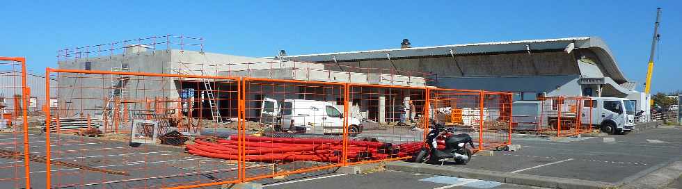 Travaux  l'aroport de Pierrefonds (aot 2012)