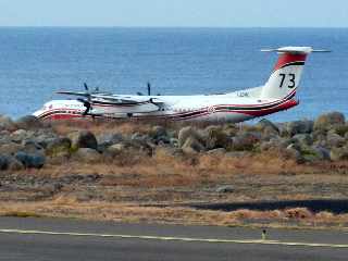 12/10/2012 - Dash 8 au dcollage sur la 33 de l'aroport de Pierrefonds