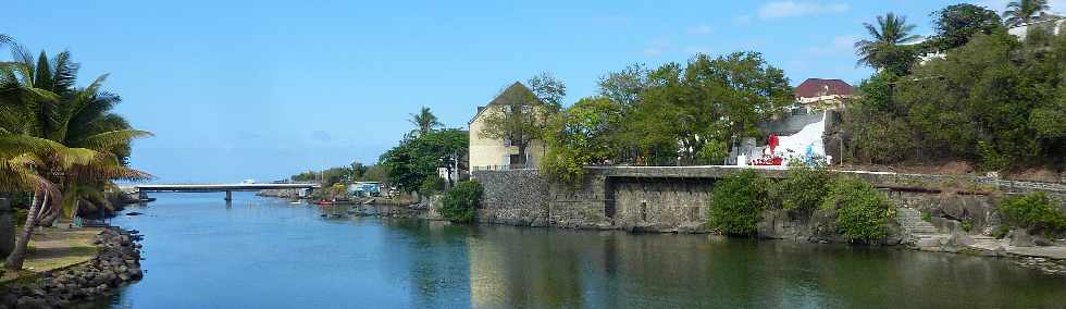 St-Pierre - Embouchure de la Rivire d'Abord